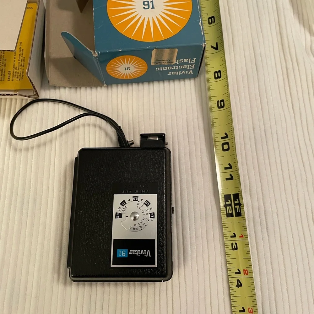 Vintage Vivitar Electronic Flash Camera Vintage in box